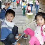 我們在貓頭鷹的肚子裡喔